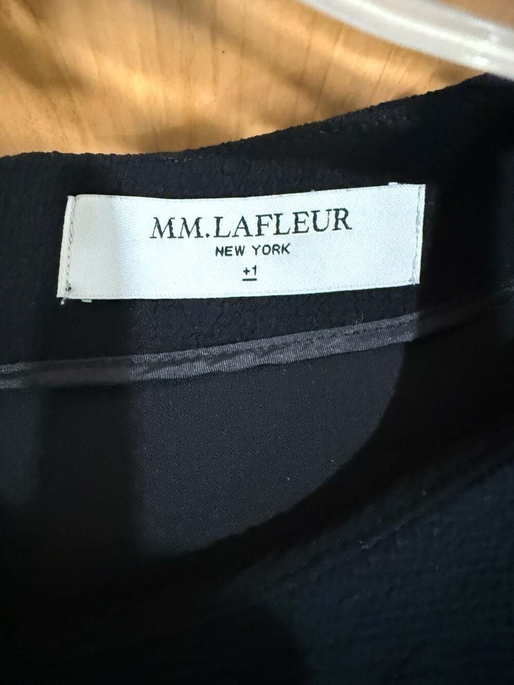 M.M.LaFleur McDonough Top Size +1 Black Staccato - Picture 5 of 8